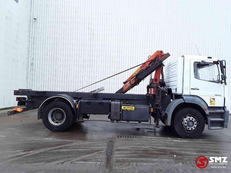 Mercedes-Benz Axor 1823 Palfinger pk4501 - Madelveok/ Platvormveok, Kraanaga veoauto: pilt 4 Mercedes-Benz Axor 1823 Palfinger pk4501 - Madelveok/ Platvormveok, Kraanaga veoauto: pilt 4