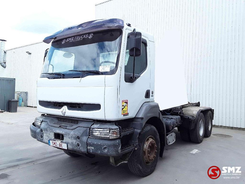 Renault Kerax 370 steel lames - Kabiinišassiiga veoauto: pilt 3 Renault Kerax 370 steel lames - Kabiinišassiiga veoauto: pilt 3