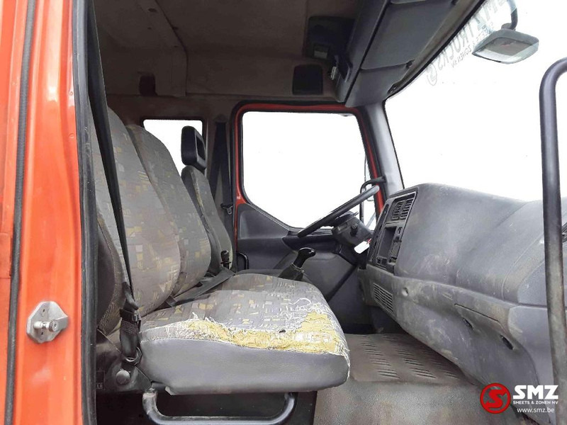 Kallurauto, Kraanaga veoauto Renault Midlum 210 Hiab 102 manual pump: pilt 6