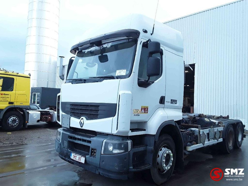 Renault Premium 450 motor smokes-raucht PROBLEM - Kabiinišassiiga veoauto: pilt 3 Renault Premium 450 motor smokes-raucht PROBLEM - Kabiinišassiiga veoauto: pilt 3