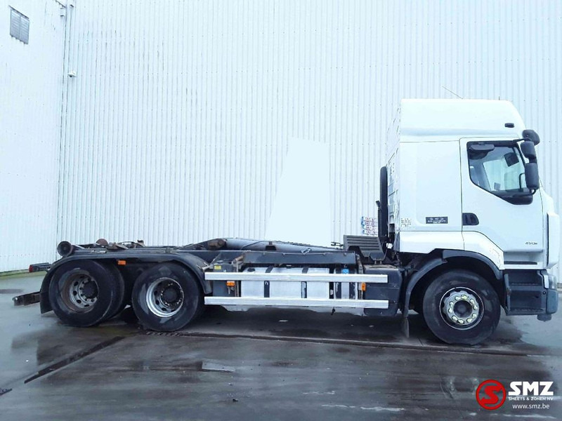 Renault Premium 450 motor smokes-raucht PROBLEM - Kabiinišassiiga veoauto: pilt 4 Renault Premium 450 motor smokes-raucht PROBLEM - Kabiinišassiiga veoauto: pilt 4