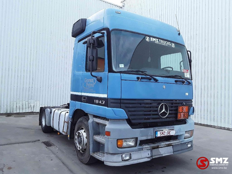 Mercedes-Benz Actros 1843 manual - Sadulveok: pilt 1 Mercedes-Benz Actros 1843 manual - Sadulveok: pilt 1