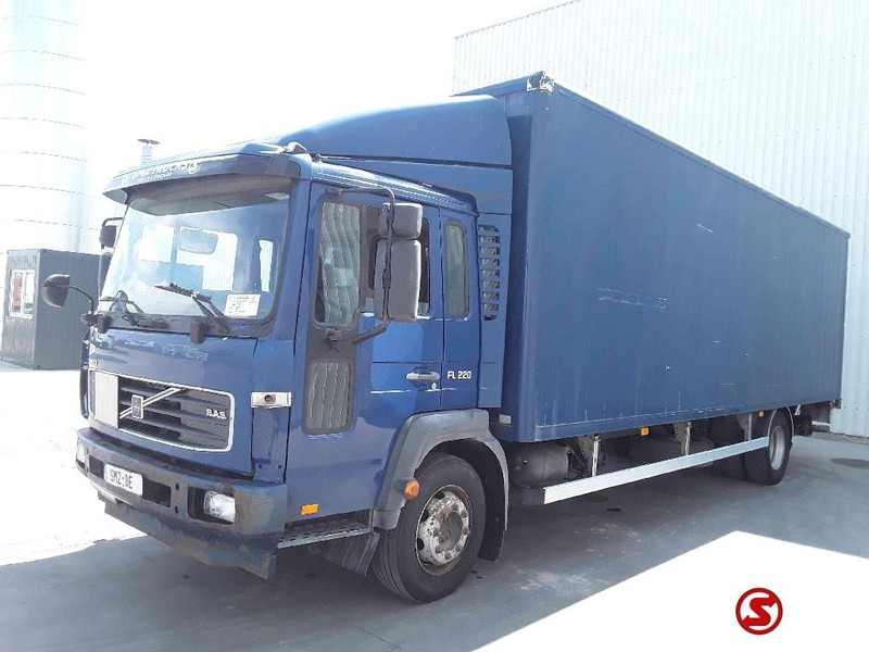 Volvo FL 220 - Kasti veoauto: pilt 3 Volvo FL 220 - Kasti veoauto: pilt 3