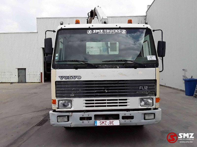 Volvo FL12 INTERCOOLER - Kallurauto, Kraanaga veoauto: pilt 2 Volvo FL12 INTERCOOLER - Kallurauto, Kraanaga veoauto: pilt 2
