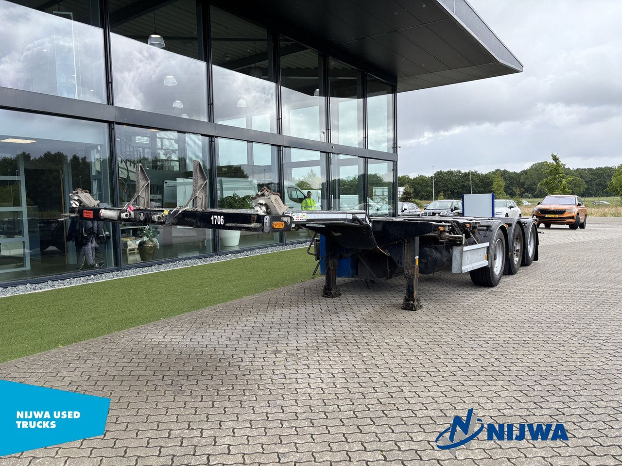 D-TEC FLEXITRAILER 20-30-40-45 ft containers + Genset - Konteinerveduk/ Tõstukiga poolhaagis: pilt 1 D-TEC FLEXITRAILER 20-30-40-45 ft containers + Genset - Konteinerveduk/ Tõstukiga poolhaagis: pilt 1
