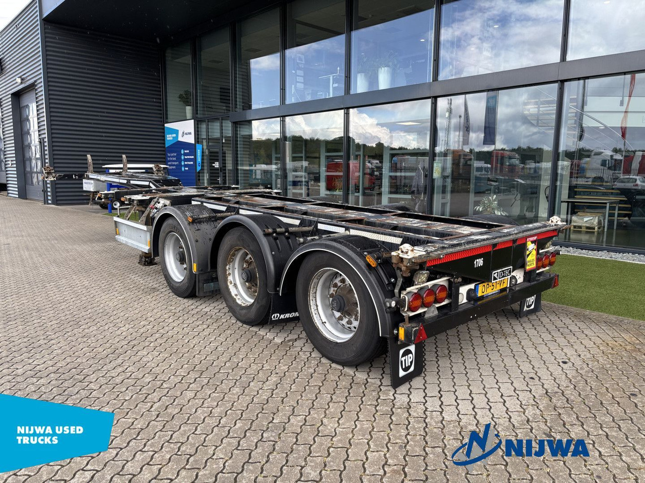 D-TEC FLEXITRAILER 20-30-40-45 ft containers + Genset - Konteinerveduk/ Tõstukiga poolhaagis: pilt 4 D-TEC FLEXITRAILER 20-30-40-45 ft containers + Genset - Konteinerveduk/ Tõstukiga poolhaagis: pilt 4