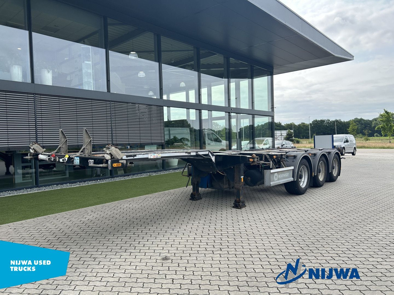 D-TEC FLEXITRAILER 20-30-40-45 ft containers + Genset - Konteinerveduk/ Tõstukiga poolhaagis: pilt 1 D-TEC FLEXITRAILER 20-30-40-45 ft containers + Genset - Konteinerveduk/ Tõstukiga poolhaagis: pilt 1