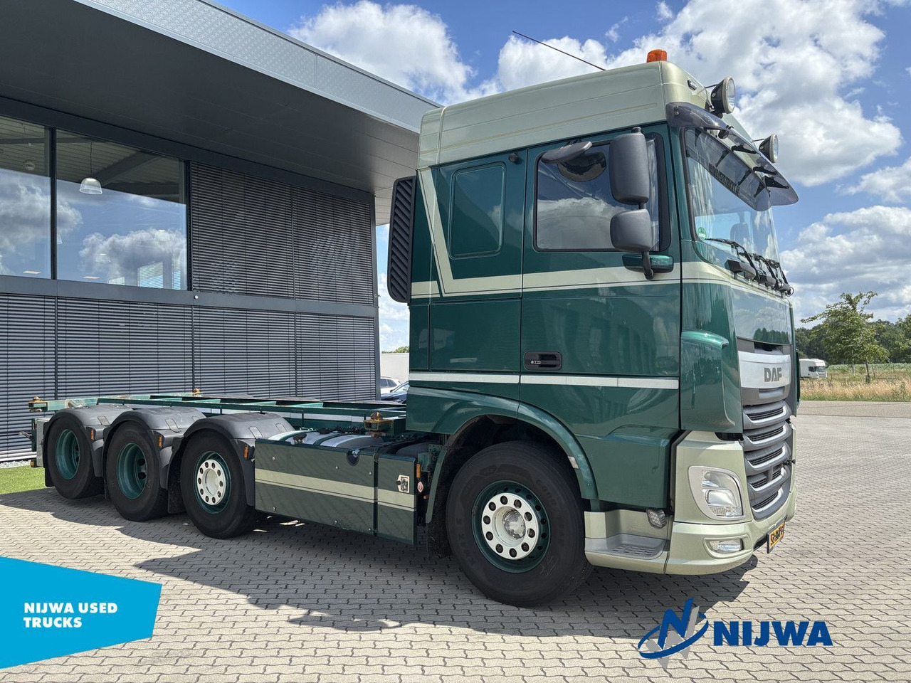 DAF XF 460 8x2 20ft container systeem - Konkstõstukiga veoauto: pilt 2 DAF XF 460 8x2 20ft container systeem - Konkstõstukiga veoauto: pilt 2