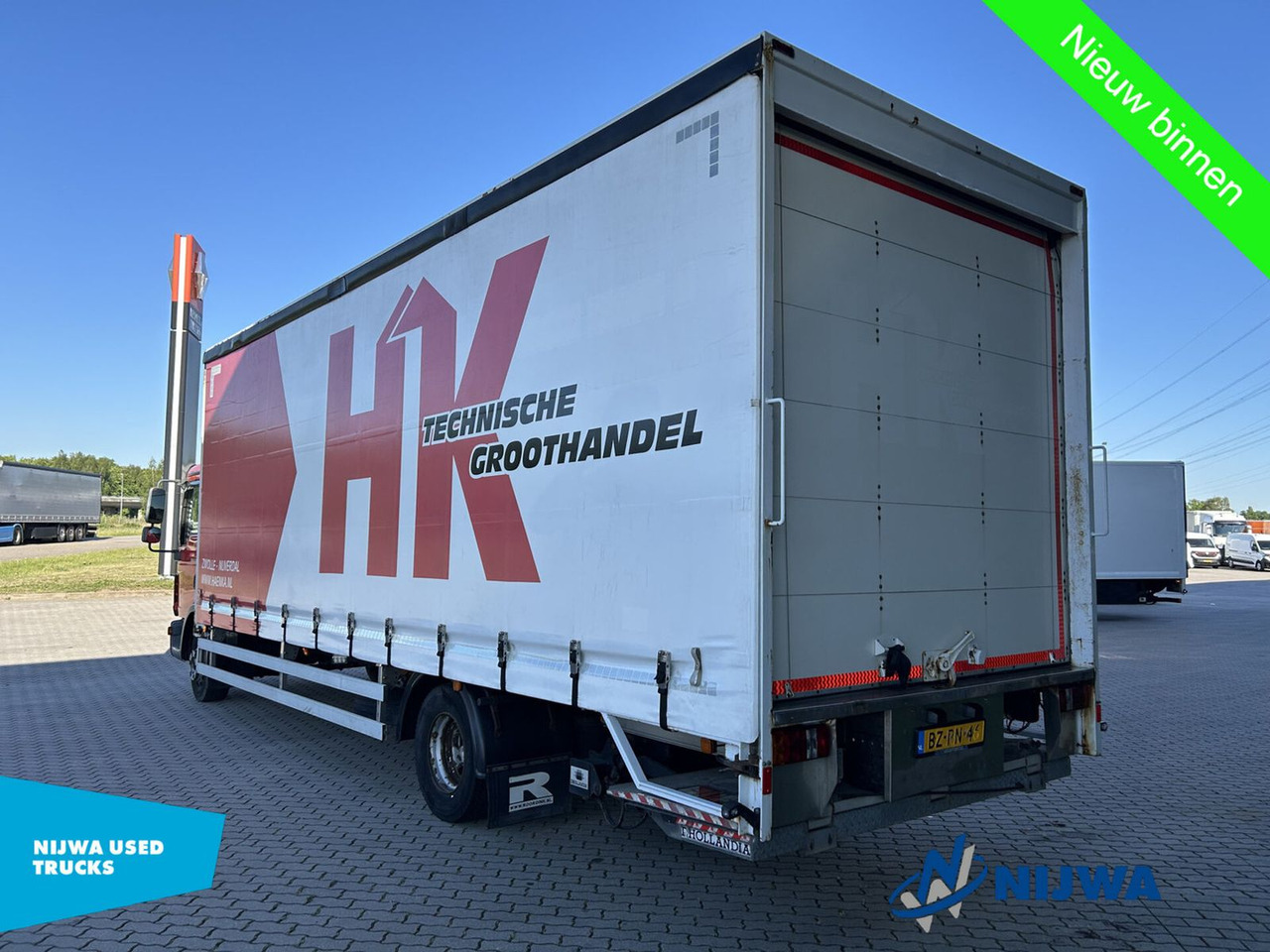 MAN TGL 12.180 4X2 Roldeur + Laaklep - Tent veoauto: pilt 4 MAN TGL 12.180 4X2 Roldeur + Laaklep - Tent veoauto: pilt 4