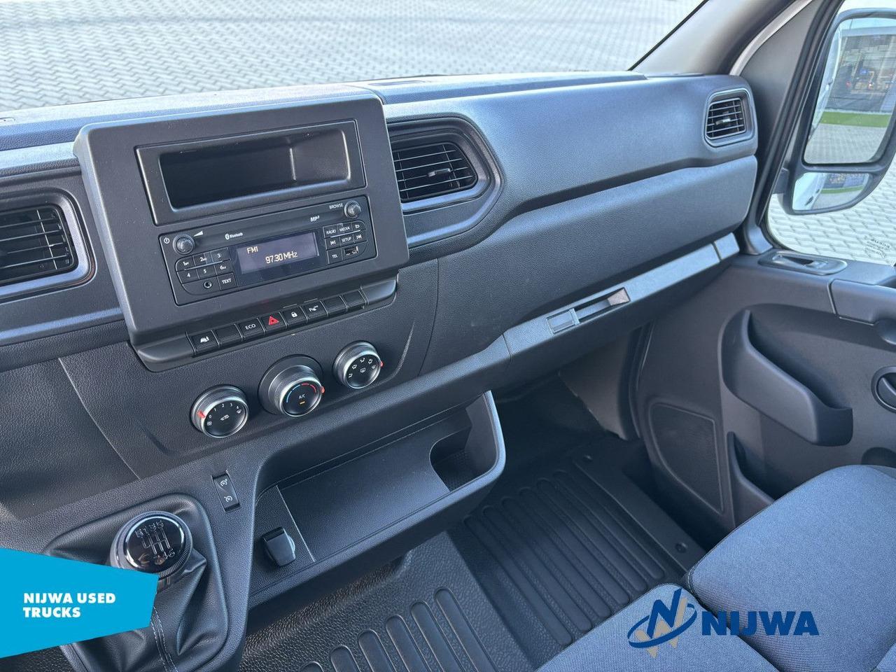Väike kaubik Renault Master 135 L3H2 Parkeersensoren + Cruise control: pilt 6