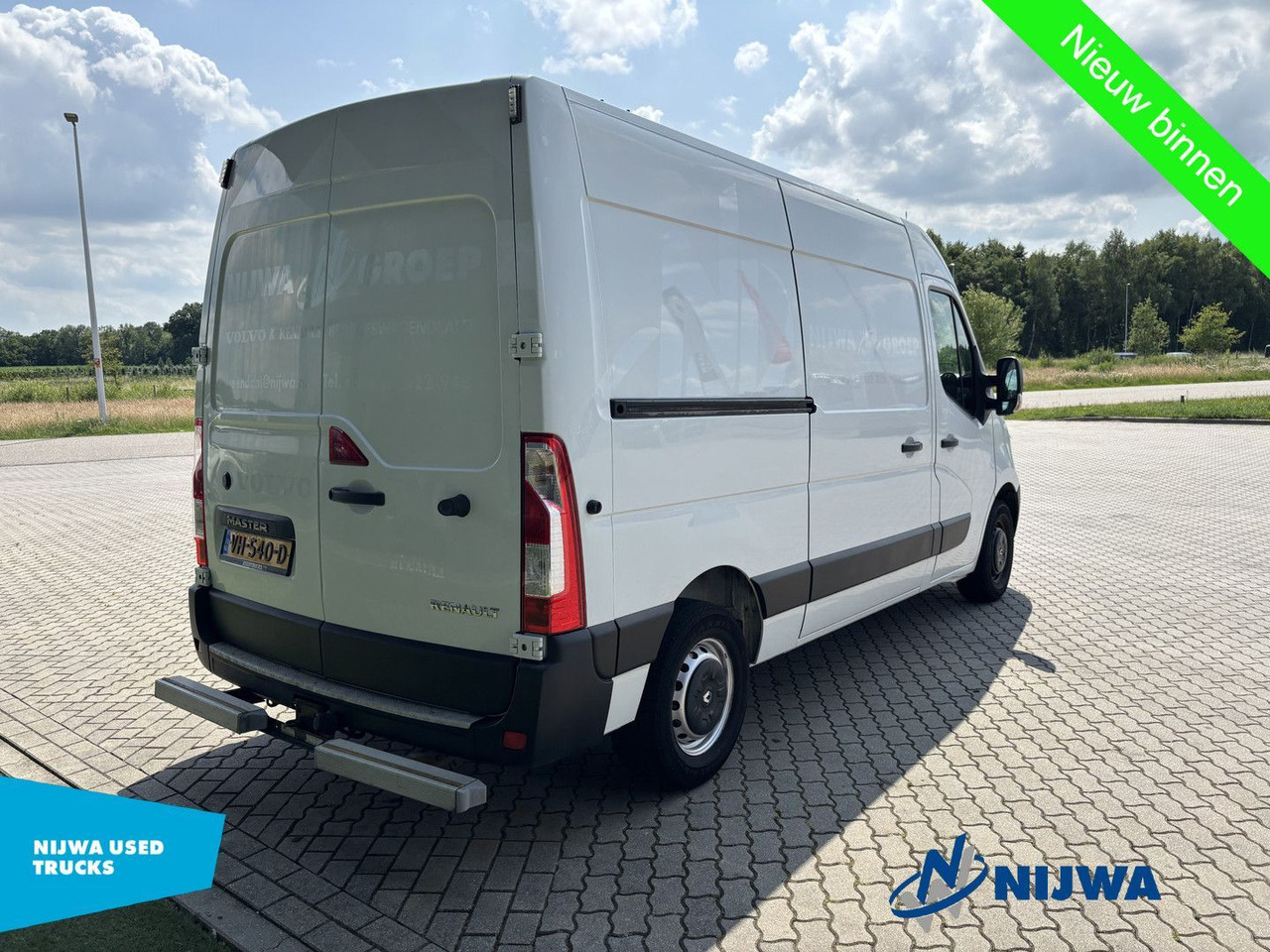 Renault Master T35 125 L2H2 Opstap + Airco Kasten - Kaubik: pilt 3 Renault Master T35 125 L2H2 Opstap + Airco Kasten - Kaubik: pilt 3