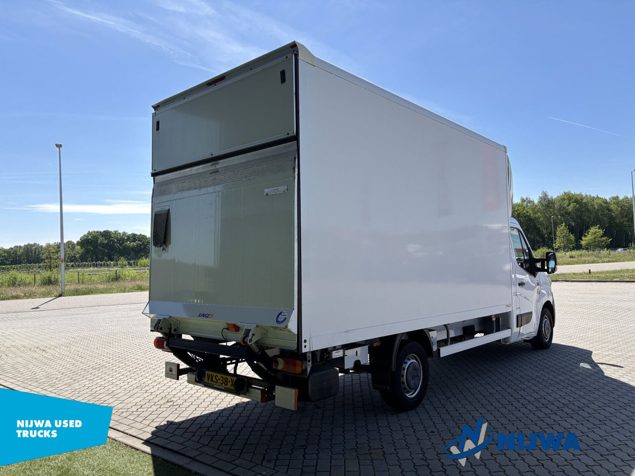 Renault Master T35 145 Laadklep + Airco - Kabiinišassiiga veoauto: pilt 3 Renault Master T35 145 Laadklep + Airco - Kabiinišassiiga veoauto: pilt 3