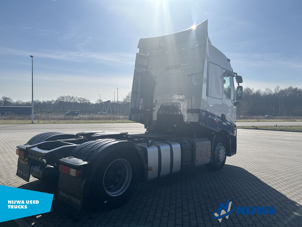Renault T 460 4x2 Standkachel + Koelkast - Sadulveok: pilt 3 Renault T 460 4x2 Standkachel + Koelkast - Sadulveok: pilt 3