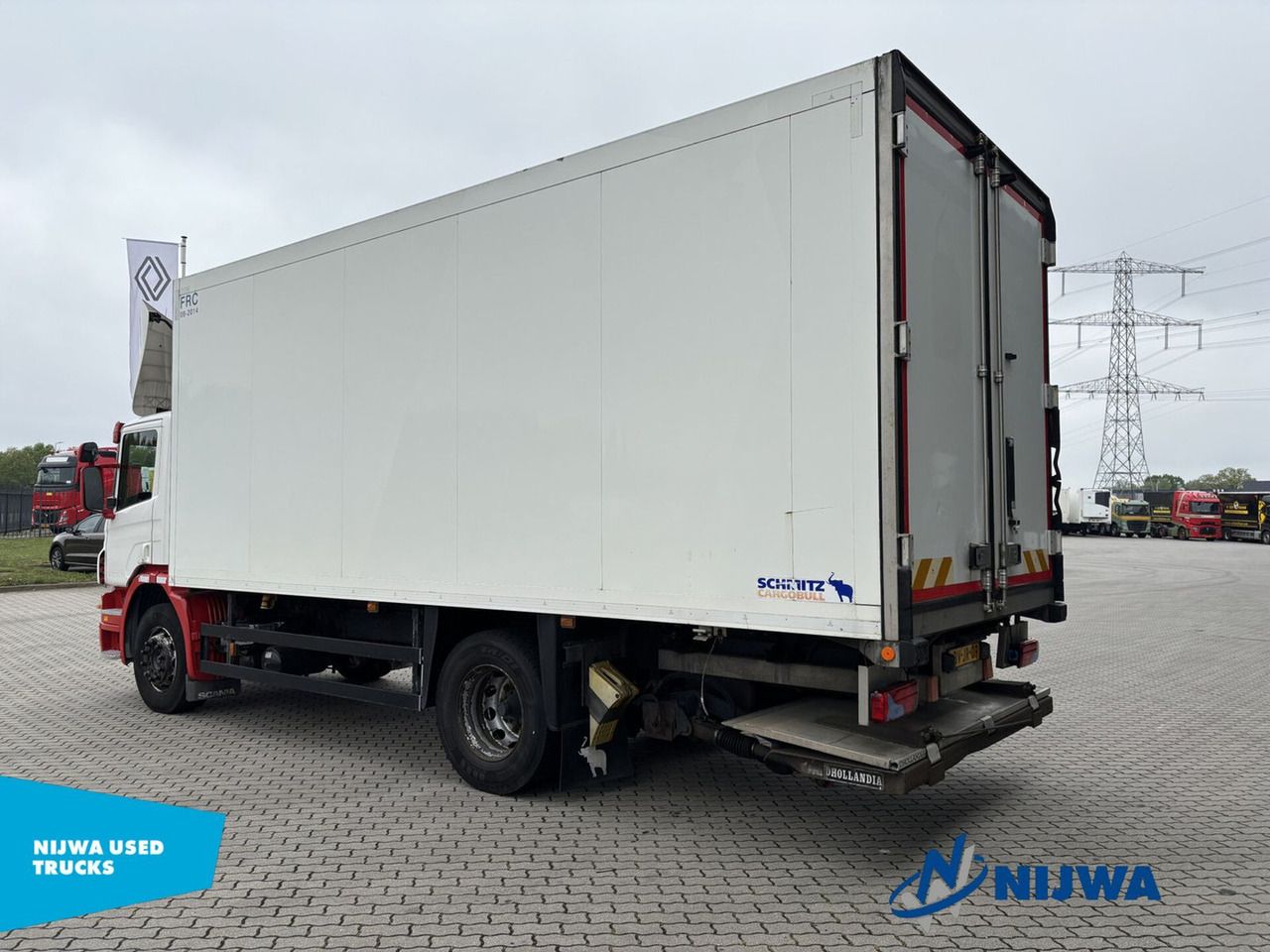 Scania P 230 4X2 Meat Truck + Laadklep - Külmutiga veoauto: pilt 4 Scania P 230 4X2 Meat Truck + Laadklep - Külmutiga veoauto: pilt 4