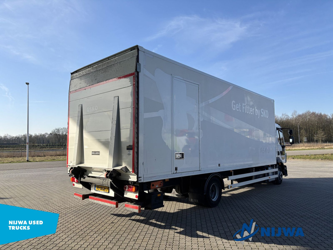 Volvo FL 210 4x2 Laadklep + Zijdeur - Kasti veoauto: pilt 3 Volvo FL 210 4x2 Laadklep + Zijdeur - Kasti veoauto: pilt 3