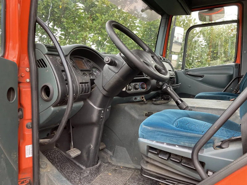 DAF CF65.180 Euro3 Manual / Laadklep - Kabiinišassiiga veoauto: pilt 5 DAF CF65.180 Euro3 Manual / Laadklep - Kabiinišassiiga veoauto: pilt 5