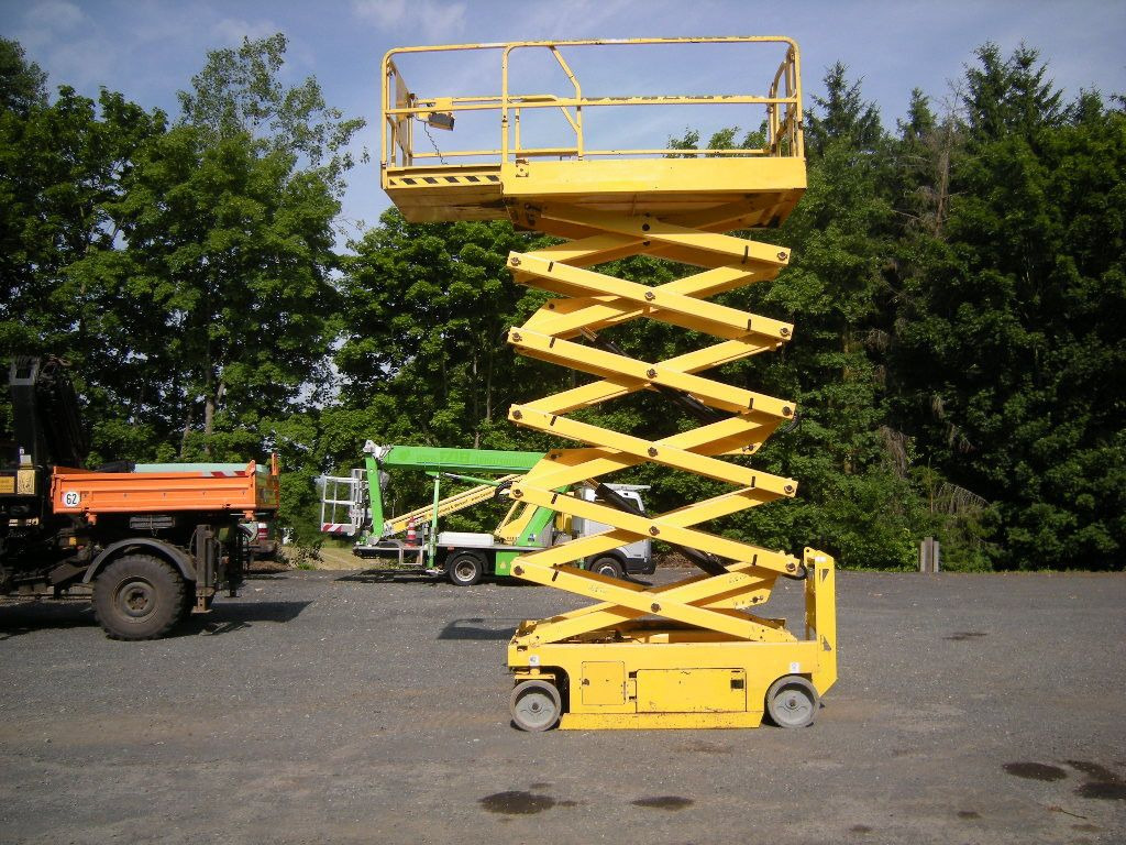 Genie GS 4047 Scherenarbeitsbühne Genie 14 m - Veoautolt tõusev platvorm: pilt 5 Genie GS 4047 Scherenarbeitsbühne Genie 14 m - Veoautolt tõusev platvorm: pilt 5