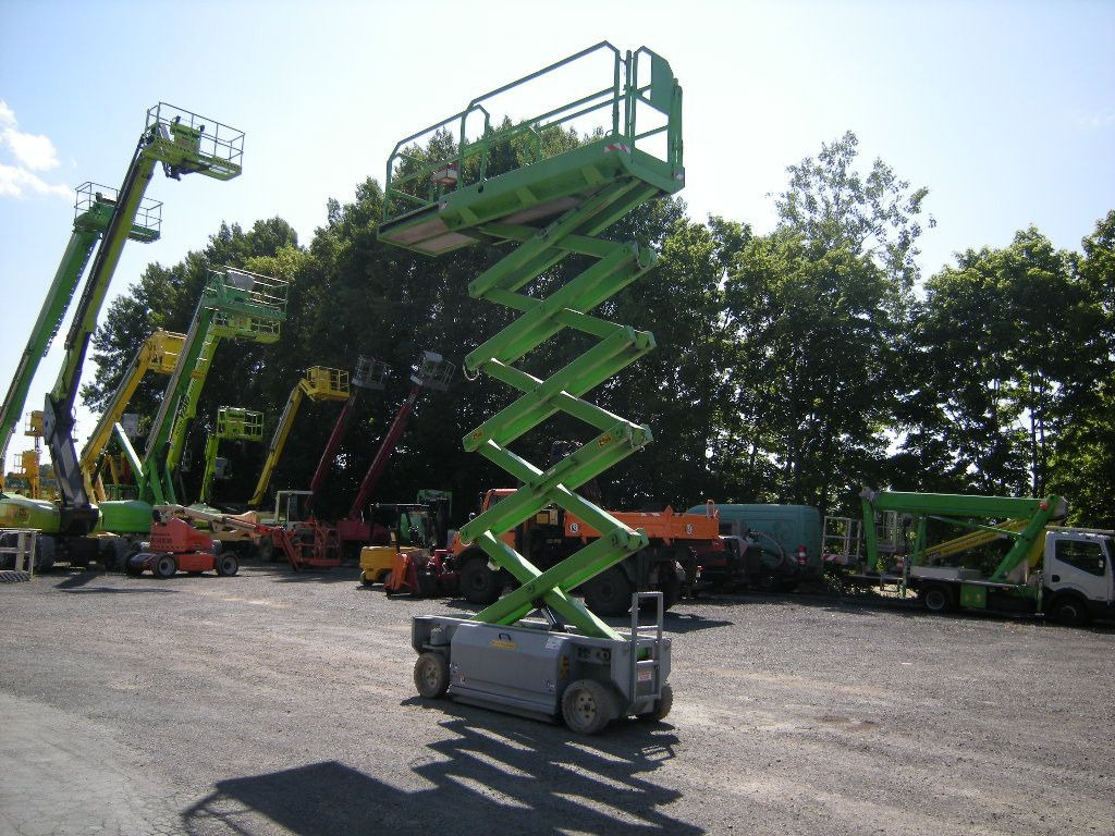 H.A.B. S124-10E 2 WD Scherenarbeitsbühne 12,4 m - Veoautolt tõusev platvorm: pilt 4 H.A.B. S124-10E 2 WD Scherenarbeitsbühne 12,4 m - Veoautolt tõusev platvorm: pilt 4