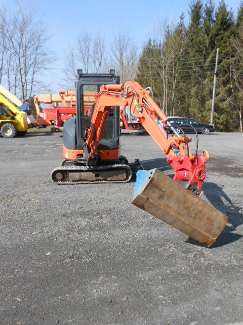 Hitachi ZX22U-2CLR , Powertilt - Miniekskavaator: pilt 2 Hitachi ZX22U-2CLR , Powertilt - Miniekskavaator: pilt 2