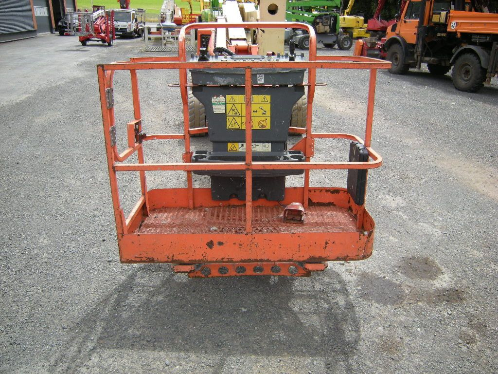 Veoautolt tõusev platvorm JLG M450 AJ Gelenkteleskoparbeitsbühne 16 m: pilt 18 Veoautolt tõusev platvorm JLG M450 AJ Gelenkteleskoparbeitsbühne 16 m: pilt 18