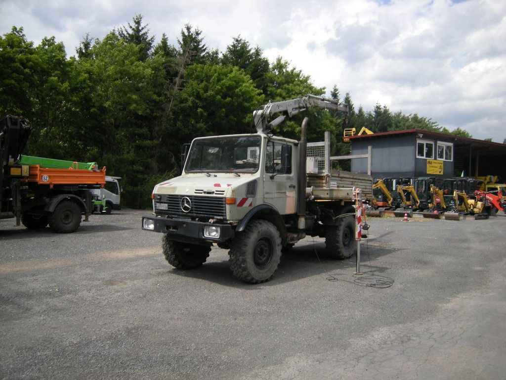 Mercedes-Benz Unimog U1250 mit Kran MKG 105 - Tarbesõiduk kallur: pilt 3 Mercedes-Benz Unimog U1250 mit Kran MKG 105 - Tarbesõiduk kallur: pilt 3