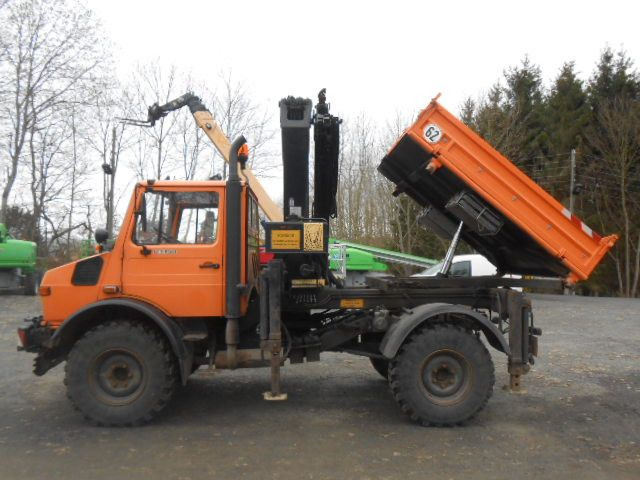 Unimog U1450 427/11 mit Kran - Kallurauto, Kraanaga veoauto: pilt 1 Unimog U1450 427/11 mit Kran - Kallurauto, Kraanaga veoauto: pilt 1