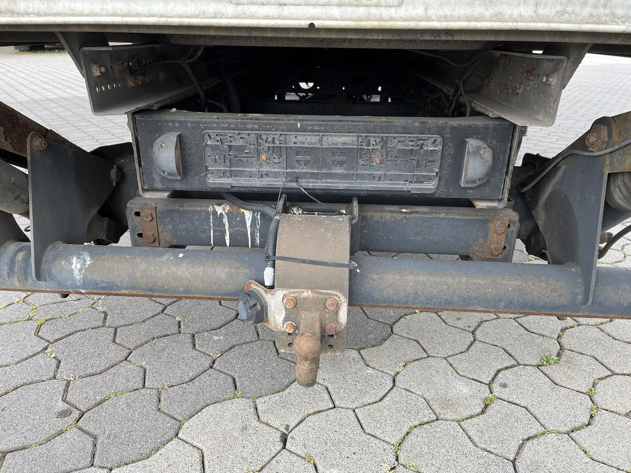 FUSO Canter 7C18 4x2 Ladebordwand Getriebeschaden - Tent tarbesõiduk: pilt 4 FUSO Canter 7C18 4x2 Ladebordwand Getriebeschaden - Tent tarbesõiduk: pilt 4