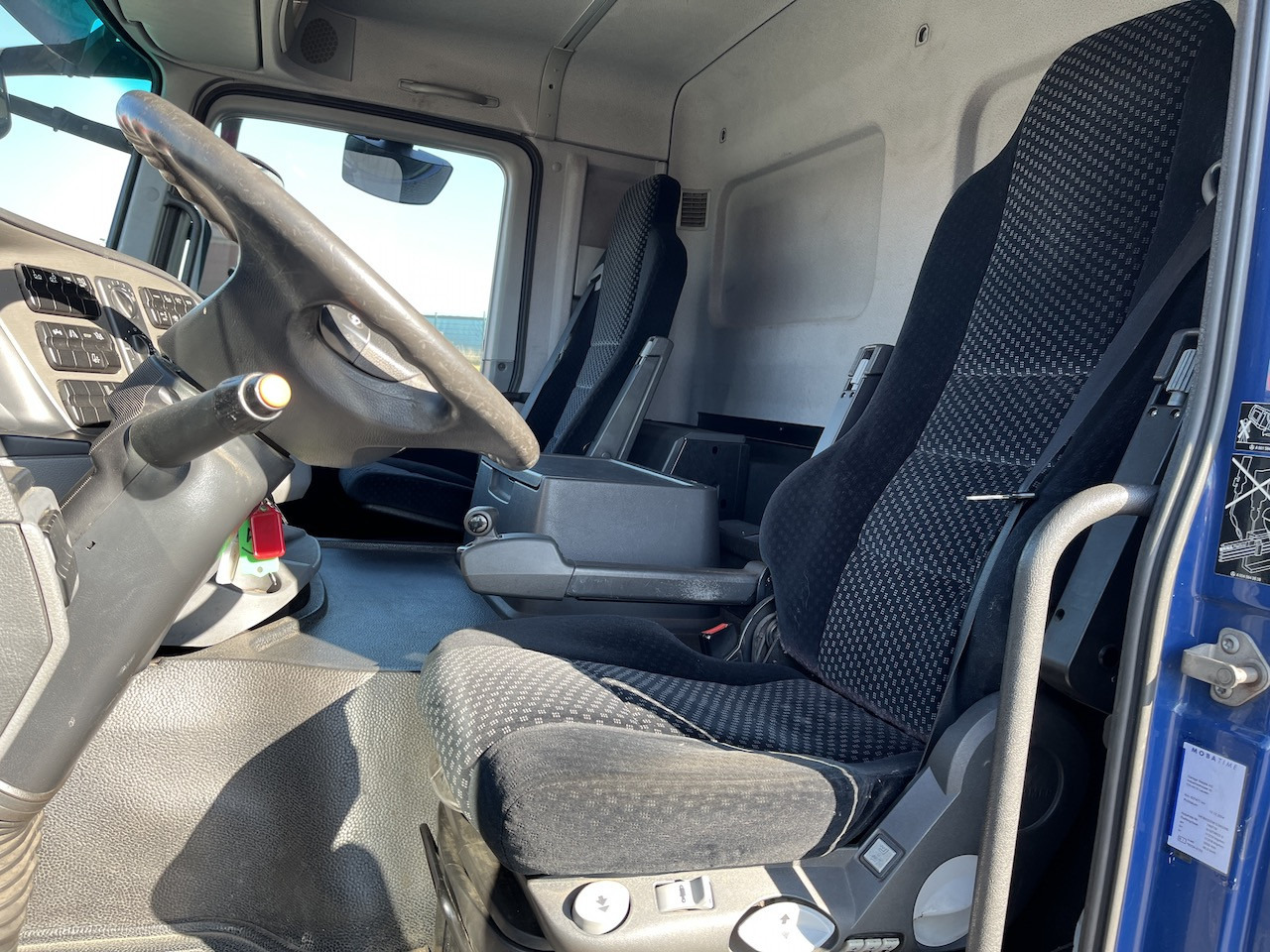 Mercedes-Benz 2541 6x2 Atlas 135.2E Pritsche 8,20 m - Tent veoauto, Kraanaga veoauto: pilt 2 Mercedes-Benz 2541 6x2 Atlas 135.2E Pritsche 8,20 m - Tent veoauto, Kraanaga veoauto: pilt 2