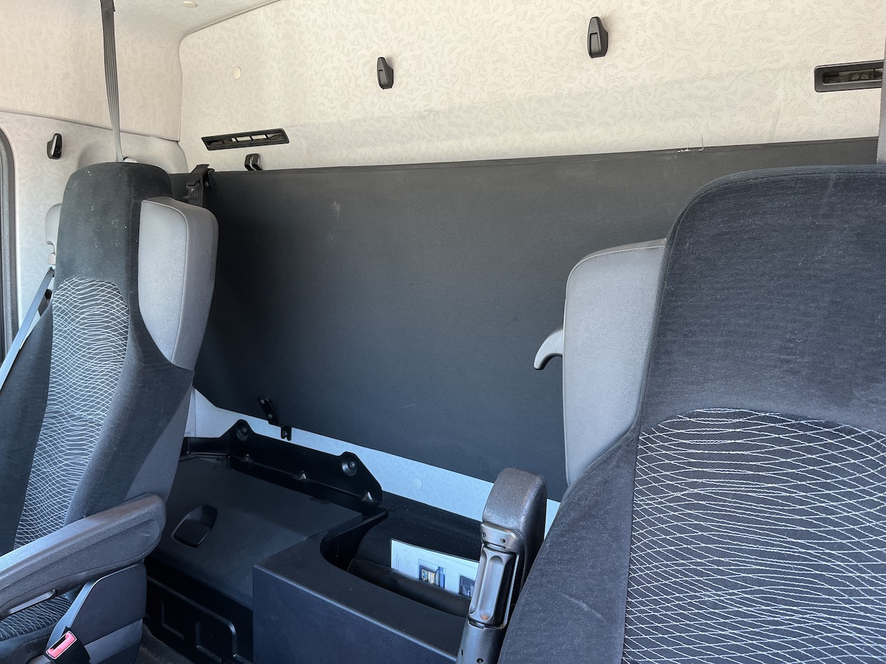 Mercedes-Benz Antos 1840 4x4 HAD LBW Kühlung Flüssigstickstoff - Külmutiga veoauto: pilt 3 Mercedes-Benz Antos 1840 4x4 HAD LBW Kühlung Flüssigstickstoff - Külmutiga veoauto: pilt 3