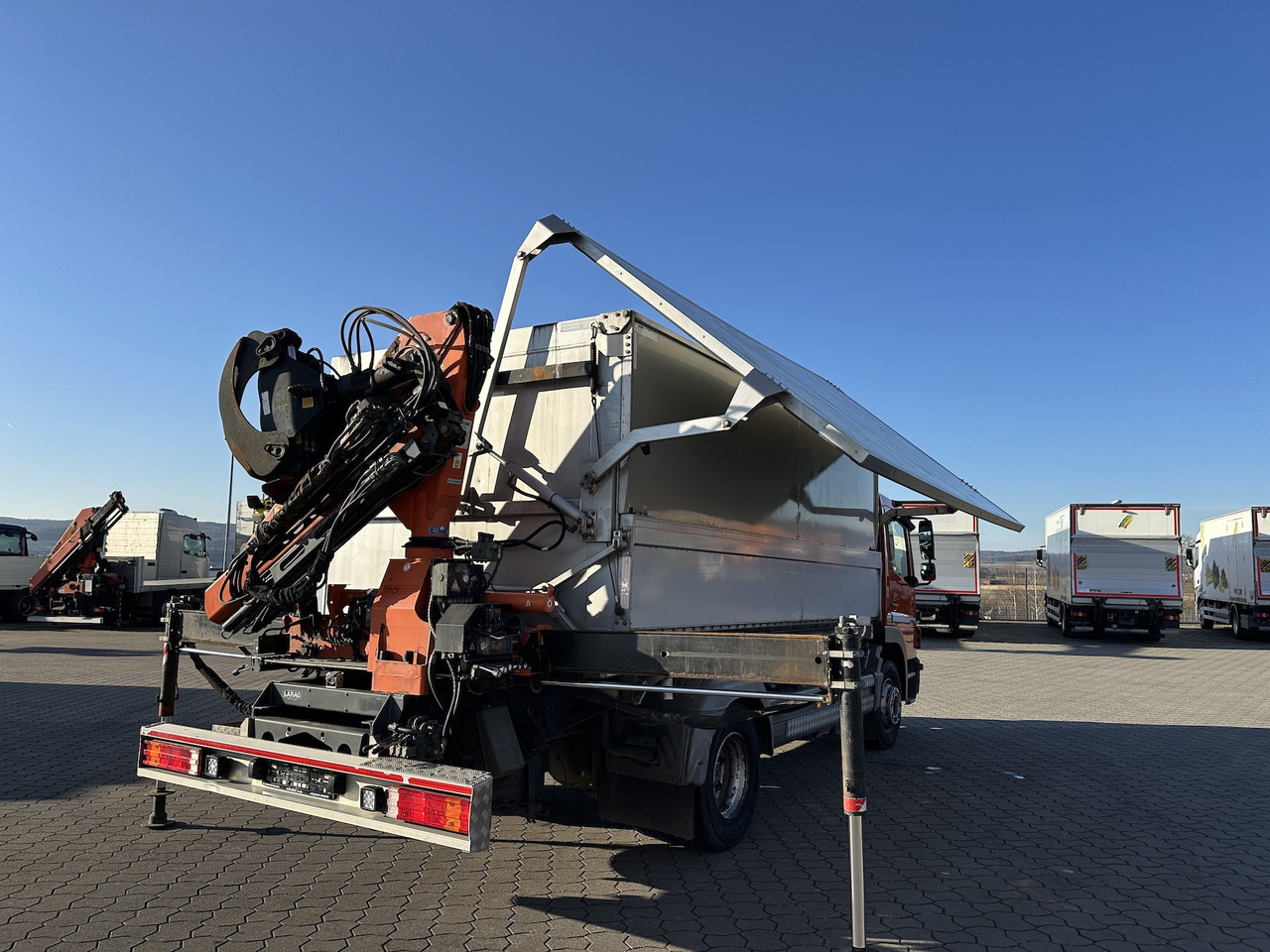 Mercedes-Benz Atego 1529 4x2 Atlas 57.3-A2 Kadaverkipper - Kraanaga veoauto, Kallurauto: pilt 2 Mercedes-Benz Atego 1529 4x2 Atlas 57.3-A2 Kadaverkipper - Kraanaga veoauto, Kallurauto: pilt 2