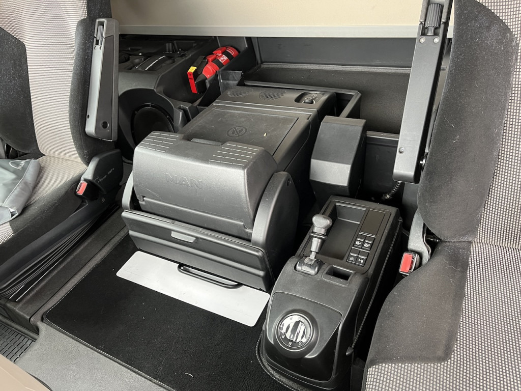 MAN TGX 26.500 6x2 Fahrgestell Lenk-Liftachse AHK - Veoauto: pilt 3 MAN TGX 26.500 6x2 Fahrgestell Lenk-Liftachse AHK - Veoauto: pilt 3