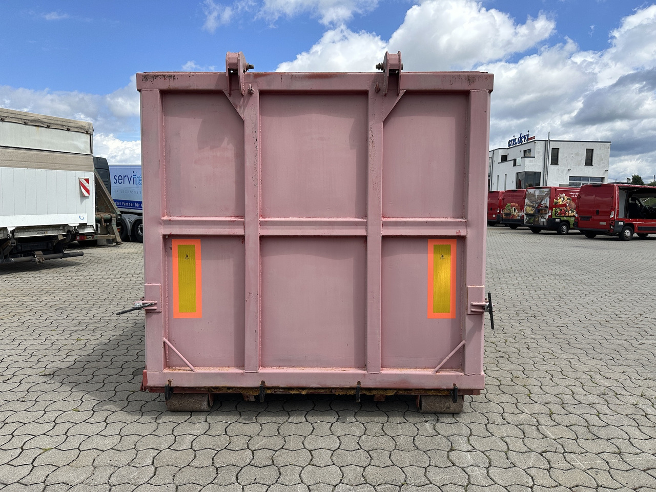 Mercedes-Benz Wassercontainer Mulde 30 cbm Silo für Abrollkipper - Veoauto: pilt 4 Mercedes-Benz Wassercontainer Mulde 30 cbm Silo für Abrollkipper - Veoauto: pilt 4
