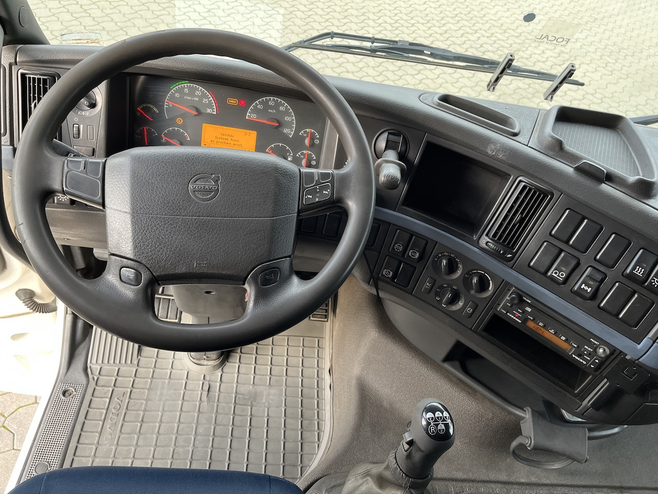 Volvo FH 520 6x2 Palfinger PK 12502 | AHK - Kraanaga veoauto, Madelveok/ Platvormveok: pilt 2 Volvo FH 520 6x2 Palfinger PK 12502 | AHK - Kraanaga veoauto, Madelveok/ Platvormveok: pilt 2