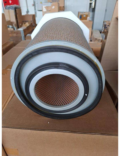 Komatsu 6125-81-7032 - Mootor - Ehitusmasinad: pilt 1 Komatsu 6125-81-7032 - Mootor - Ehitusmasinad: pilt 1