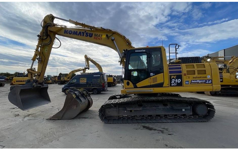 Komatsu PC210LCI-11E0 - Lintekskavaator: pilt 4 Komatsu PC210LCI-11E0 - Lintekskavaator: pilt 4