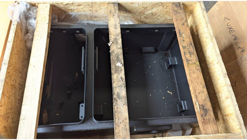 Komatsu WA600-8 BATTERY BOX 426-06-61211 - Raam/ Konstruktsioon - Ehitusmasinad: pilt 5 Komatsu WA600-8 BATTERY BOX 426-06-61211 - Raam/ Konstruktsioon - Ehitusmasinad: pilt 5