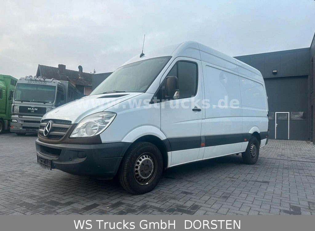 Mercedes-Benz Sprinter II Kasten 216 CDI Hoch/Lang - Auto: pilt 3 Mercedes-Benz Sprinter II Kasten 216 CDI Hoch/Lang - Auto: pilt 3