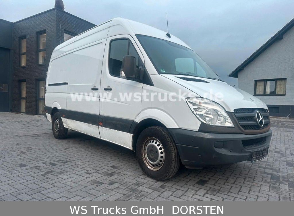 Mercedes-Benz Sprinter II Kasten 216 CDI Hoch/Lang - Auto: pilt 1 Mercedes-Benz Sprinter II Kasten 216 CDI Hoch/Lang - Auto: pilt 1