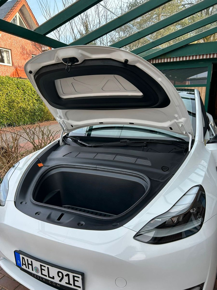 Sedaan Tesla Model Y Hinterradantrieb RWD: pilt 34