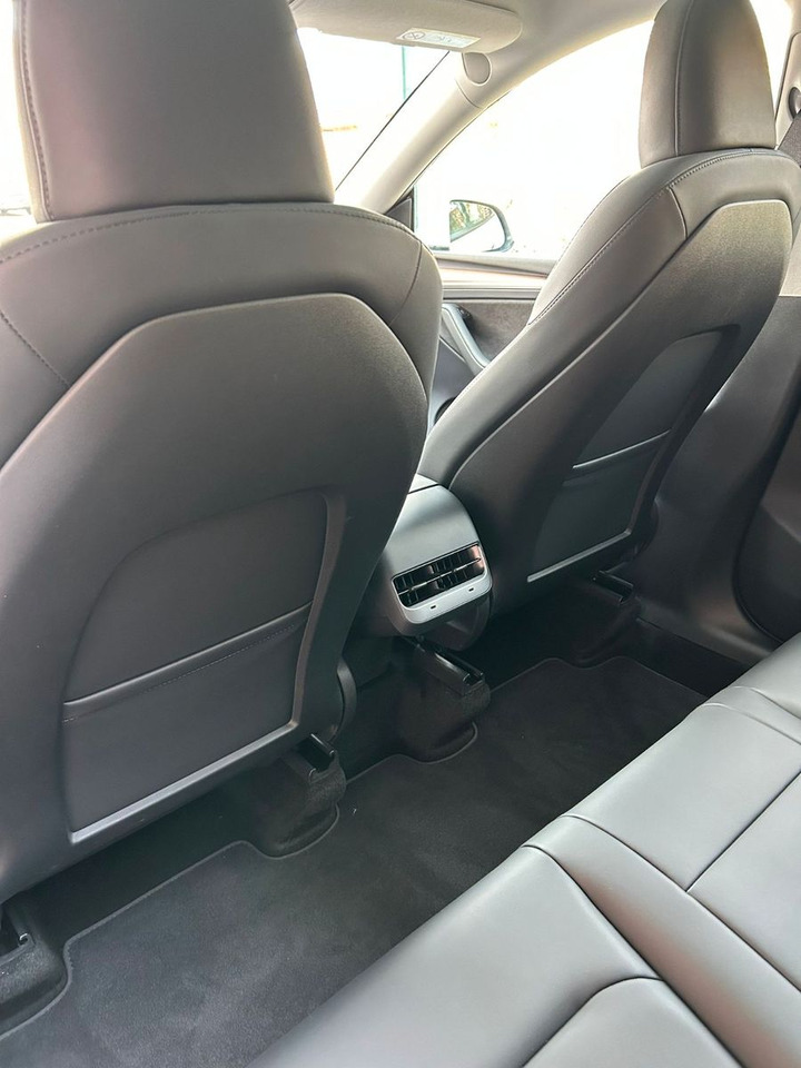 Sedaan Tesla Model Y Hinterradantrieb RWD: pilt 22
