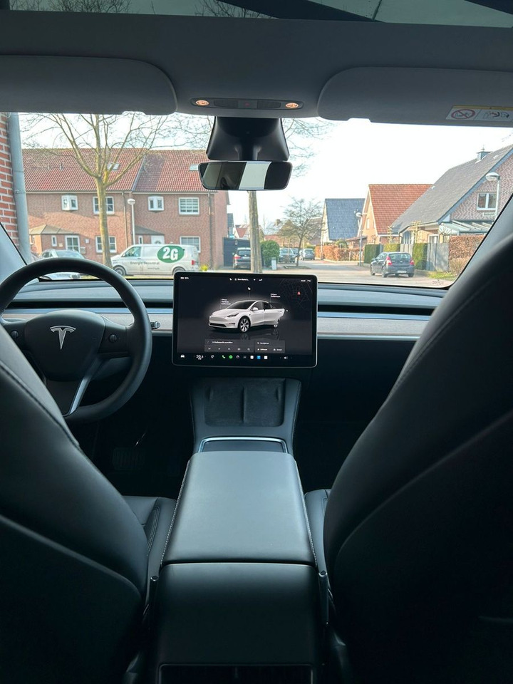 Sedaan Tesla Model Y Hinterradantrieb RWD: pilt 19