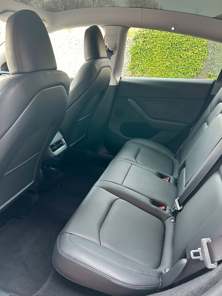 Sedaan Tesla Model Y Hinterradantrieb RWD: pilt 44