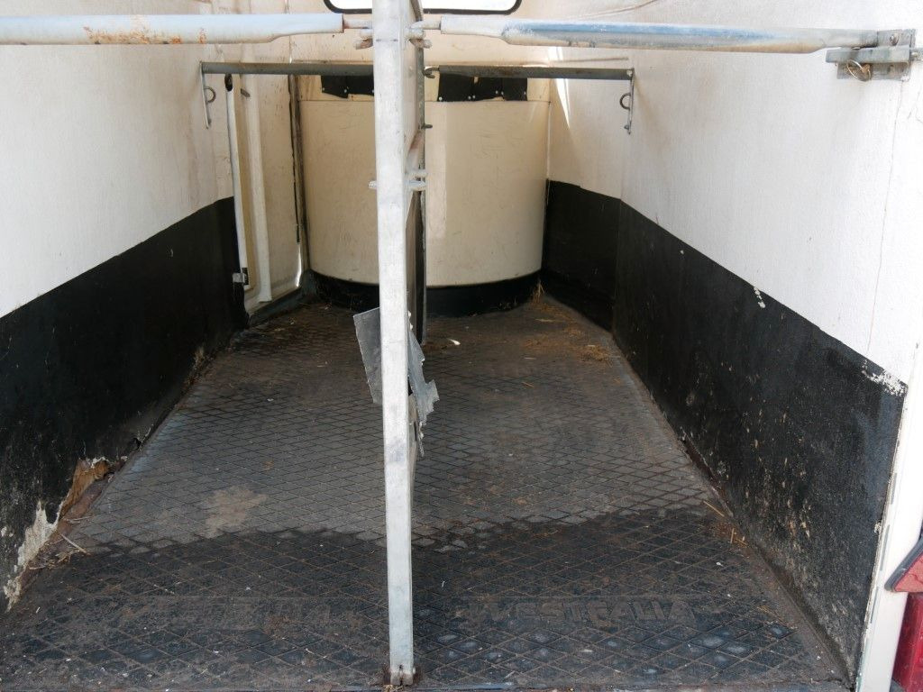Westfalia Vollpoly 2 Pferde mit Sattelkammer - Hobutreiler: pilt 4 Westfalia Vollpoly 2 Pferde mit Sattelkammer - Hobutreiler: pilt 4
