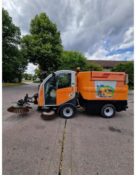 Bucher Kehrmaschine BUCHER-GUYER Kehrmaschine EG 4.500 kg Diesel Topzustand - Tänavapühkimismasin: pilt 1 Bucher Kehrmaschine BUCHER-GUYER Kehrmaschine EG 4.500 kg Diesel Topzustand - Tänavapühkimismasin: pilt 1