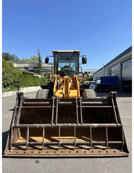 Hyundai HL730-9A 4X4 Radlader Mulch-/Klappschaufel KLIMA A HL730-9A 4X4 Radlader Mulch-/Klappschaufel KLIMA A/C - Rataslaadur: pilt 3 Hyundai HL730-9A 4X4 Radlader Mulch-/Klappschaufel KLIMA A HL730-9A 4X4 Radlader Mulch-/Klappschaufel KLIMA A/C - Rataslaadur: pilt 3