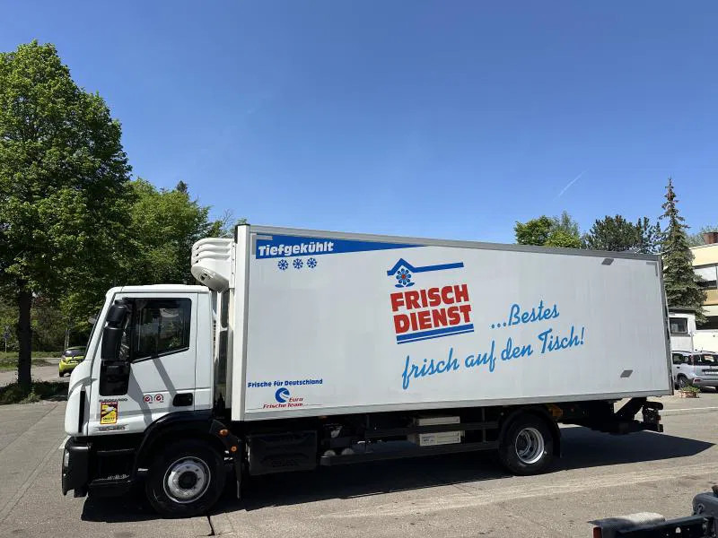 Iveco Tiefkühl Mitsubishi TDJ 300 Klima Tiefkühl Mitsubishi TDJ 300 Klima - Külmutiga veoauto: pilt 2 Iveco Tiefkühl Mitsubishi TDJ 300 Klima Tiefkühl Mitsubishi TDJ 300 Klima - Külmutiga veoauto: pilt 2