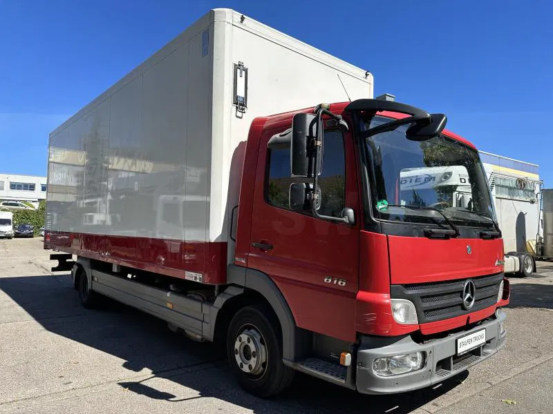 Mercedes-Benz 818 L Blumentransporter ISO-Koffer - Tarbesõiduk külmik: pilt 2 Mercedes-Benz 818 L Blumentransporter ISO-Koffer - Tarbesõiduk külmik: pilt 2