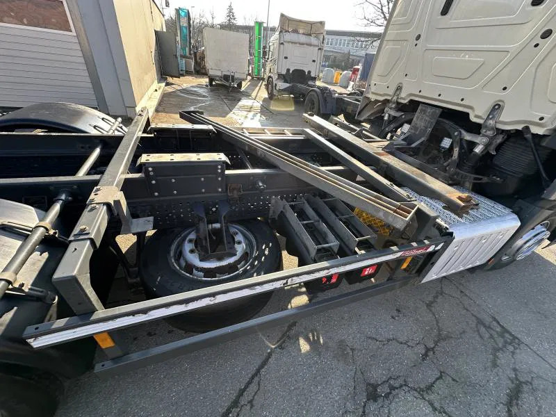 Uus Konteinerveduk/ Tõstukiga veoauto Mercedes-Benz Actros 2542 LL BDF Standard 6x2 LBW: pilt 16