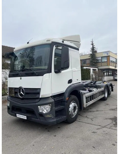 Mercedes-Benz Actros 2543 BL 6x2 MEILLER Abroller TÜV NEU! - Konkstõstukiga veoauto: pilt 1 Mercedes-Benz Actros 2543 BL 6x2 MEILLER Abroller TÜV NEU! - Konkstõstukiga veoauto: pilt 1