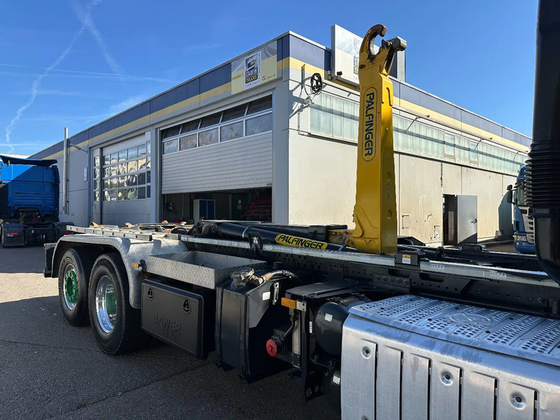 Mercedes-Benz Arocs 2551 6X4*HAD*Abroller *Palfinger*Euro6D*Intarder - Konkstõstukiga veoauto: pilt 4 Mercedes-Benz Arocs 2551 6X4*HAD*Abroller *Palfinger*Euro6D*Intarder - Konkstõstukiga veoauto: pilt 4